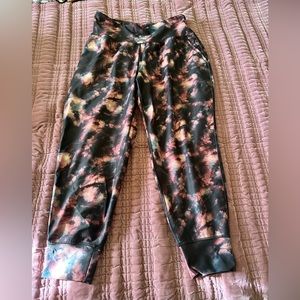 Old Navy Powersoft Go Dry High-rise leggings XLP petite